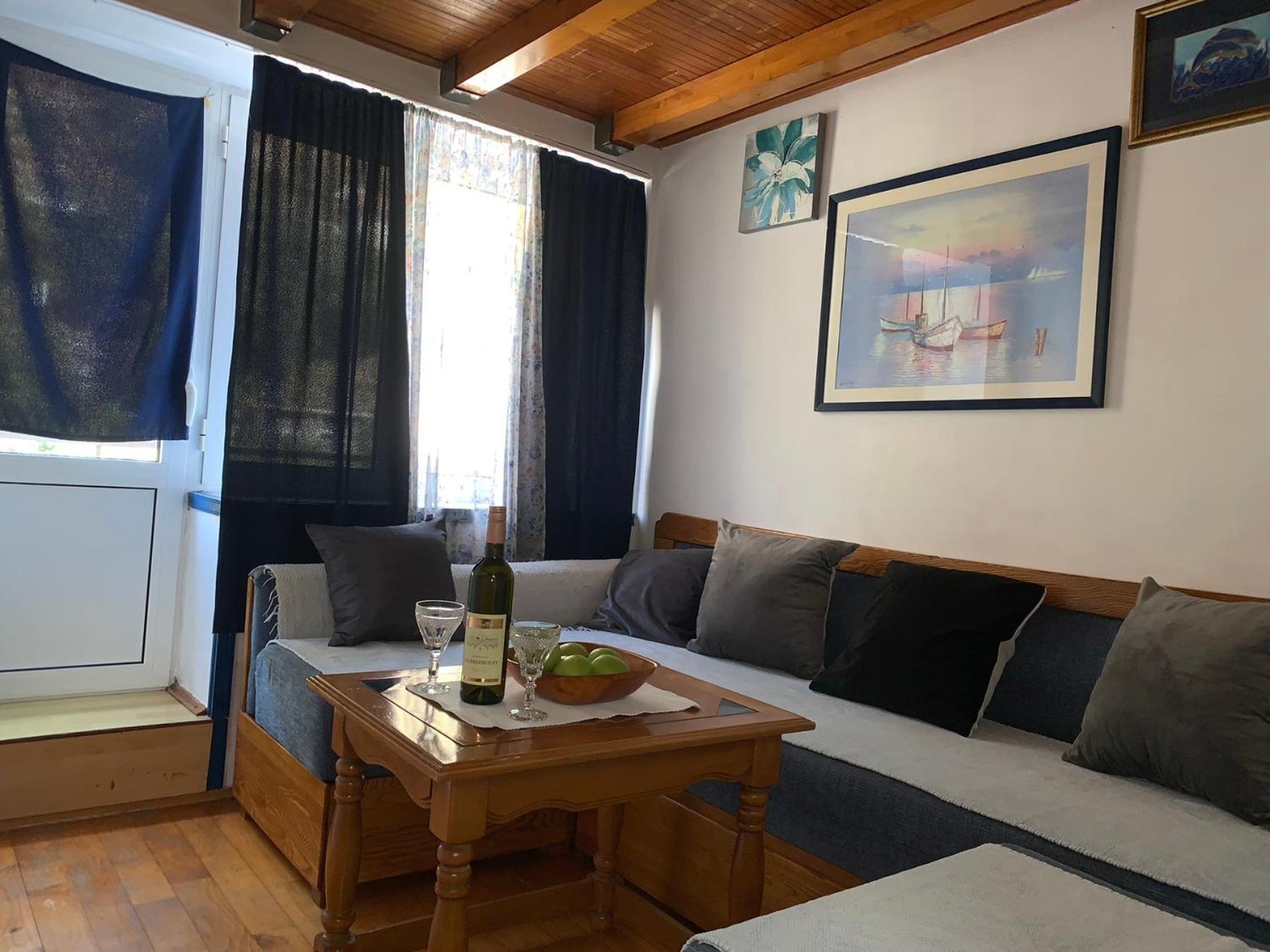 Apartman Tina Gurdic โกตอร์ ภายนอก รูปภาพ